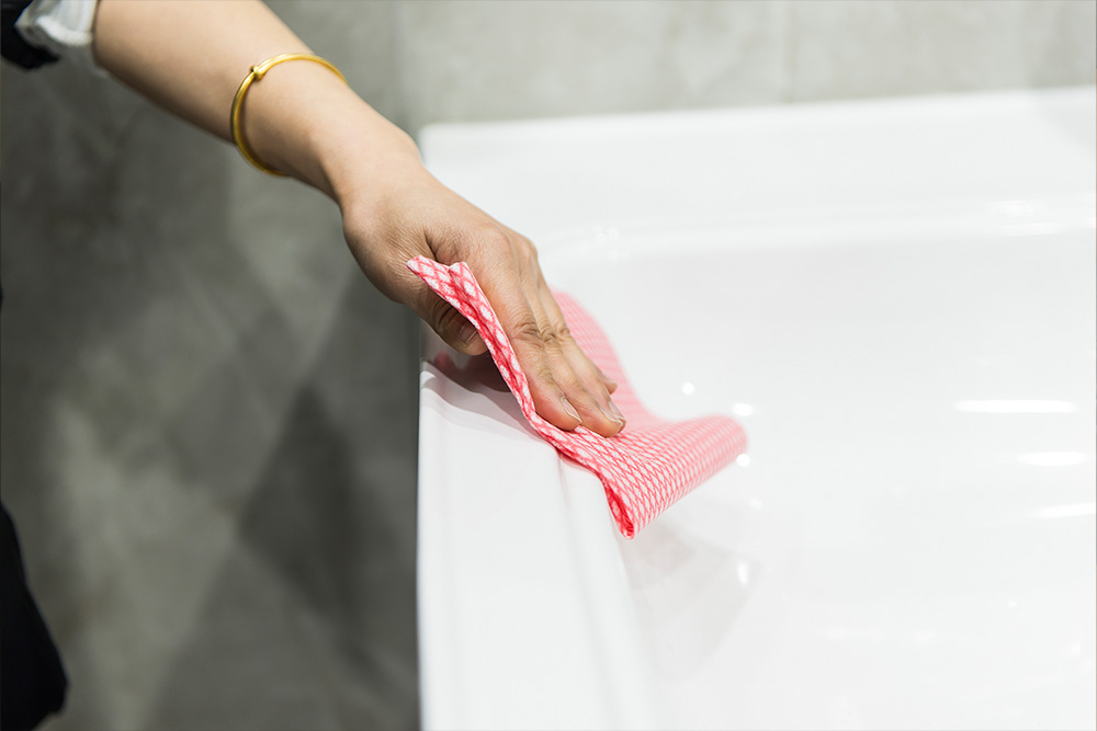 Civilian Cleaning Wipe